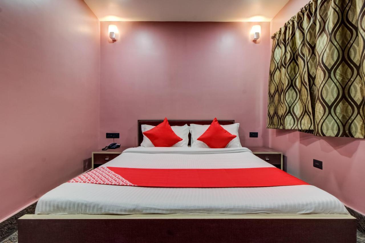 Oyo 16871 Anant Home Stay Shillong Exterior foto
