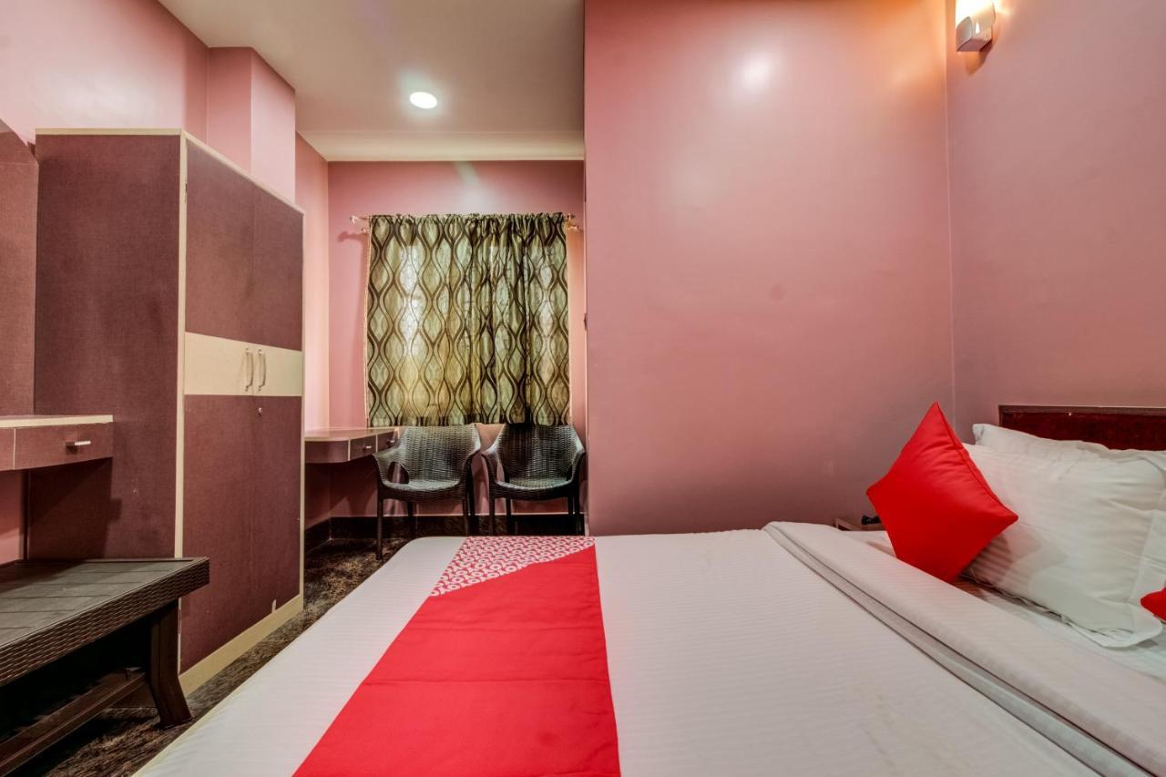Oyo 16871 Anant Home Stay Shillong Exterior foto